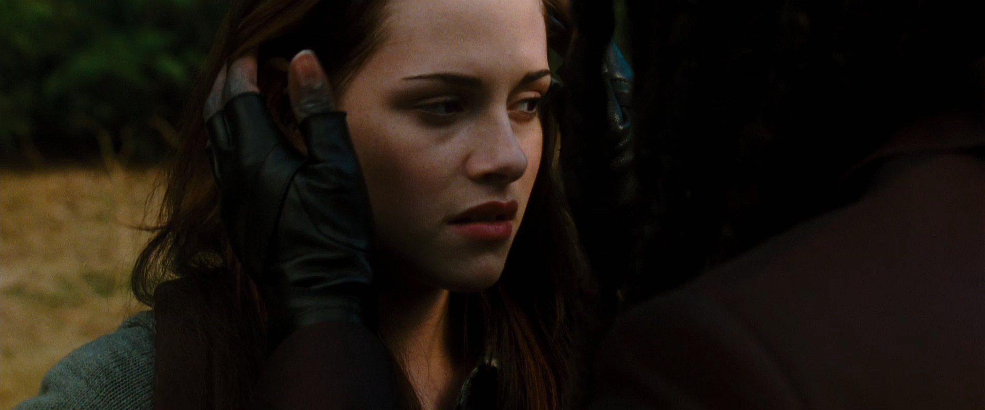 NewMoon_Teaser0088.jpg