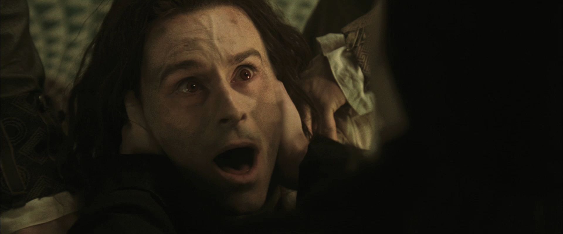 NewMoonTrailer0013.jpg