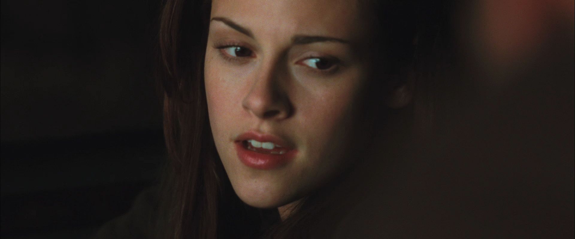 NewMoonTrailer0114.jpg