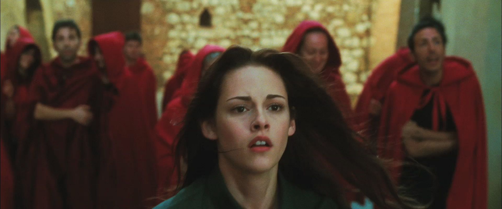 NewMoonTrailer0124.jpg