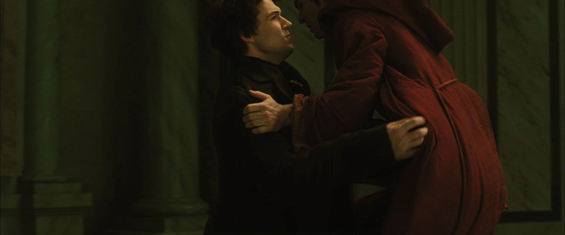 NewMoonTrailer0175.jpg