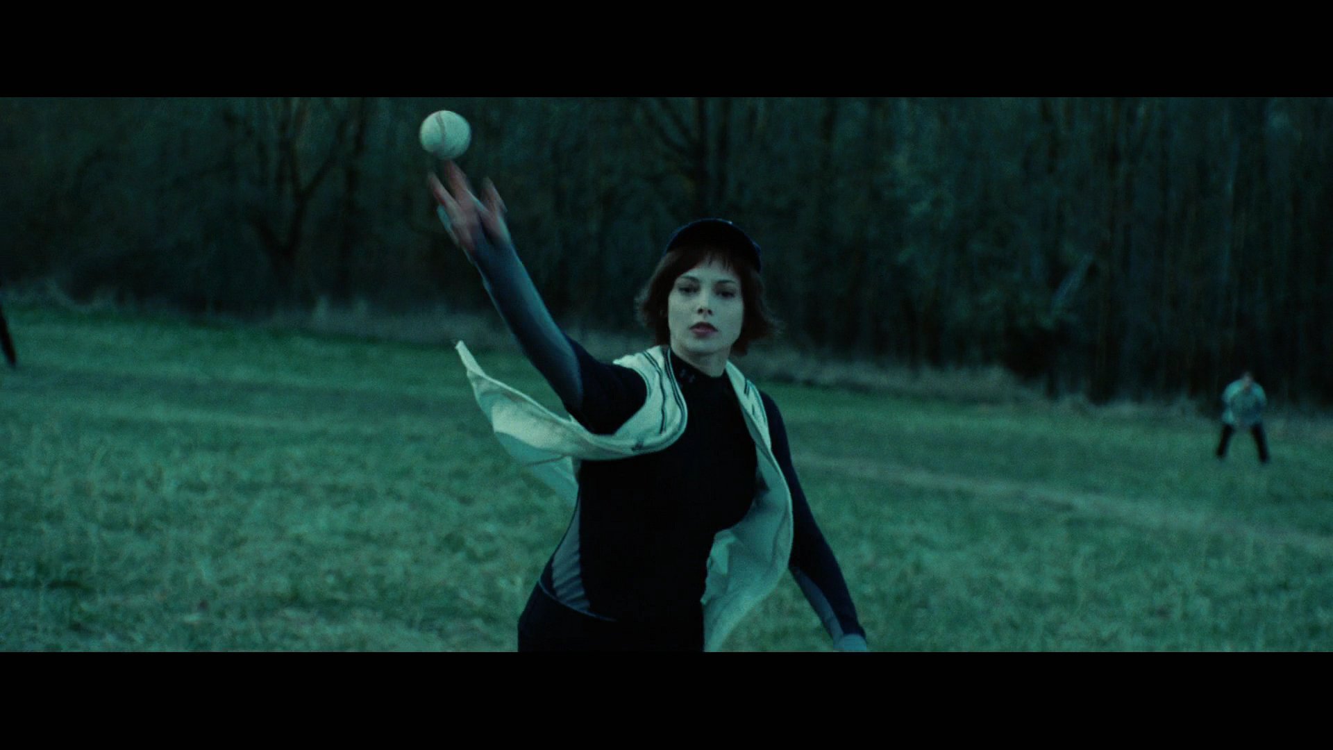 Песни сумерки игра в бейсбол. Элис Каллен Бейсбол. Эшли Грин Сумерки Бейсбол. Элис Каллен Сумерки Бейсбол. Элис Сумерки Бейсбол.