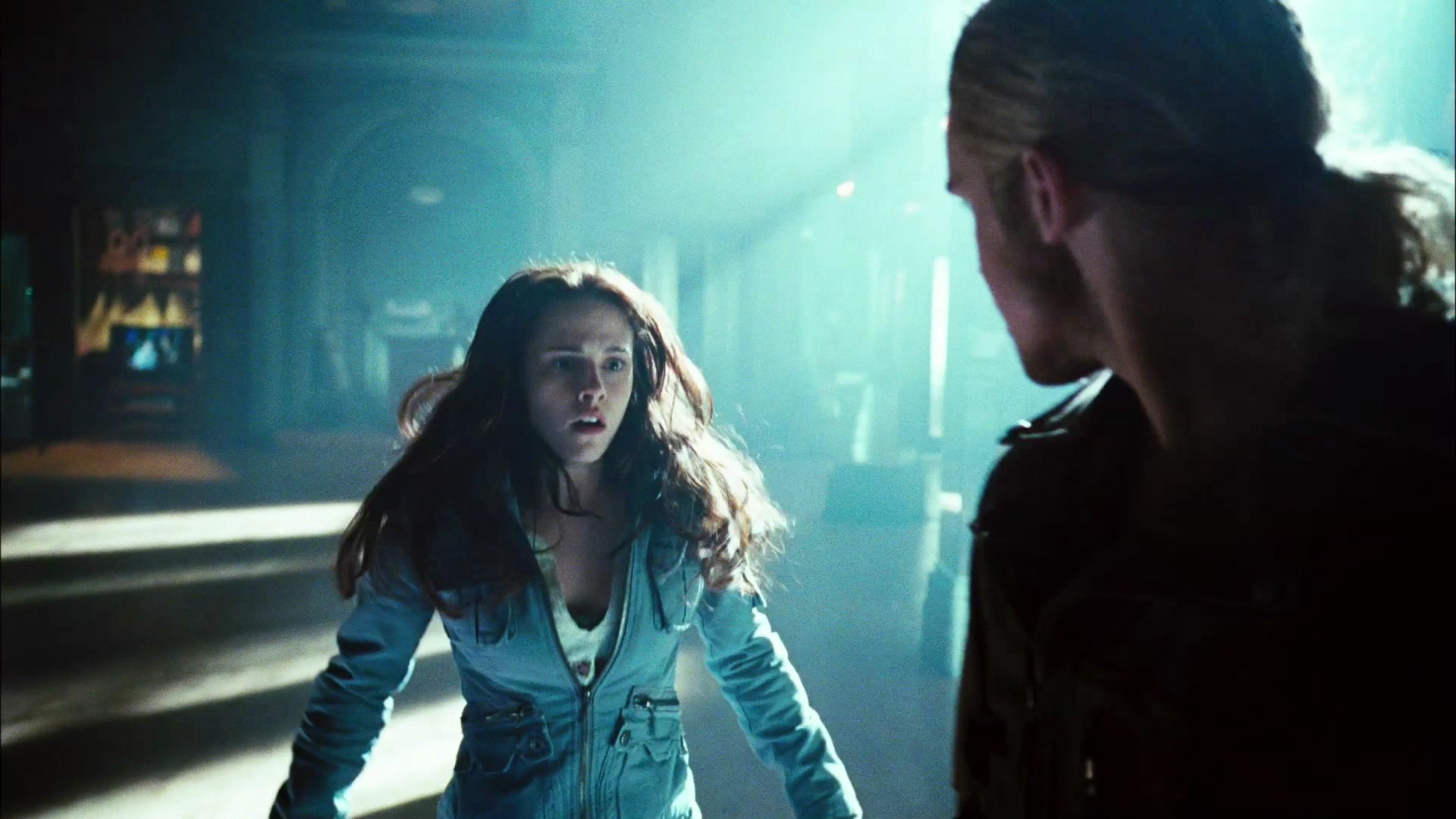 TwilightTeaser2_0087.jpg