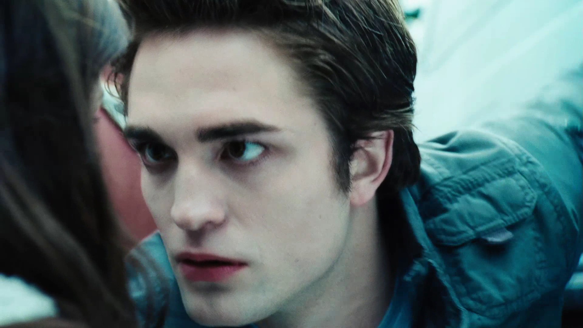 TwilightTrailer0031.jpg