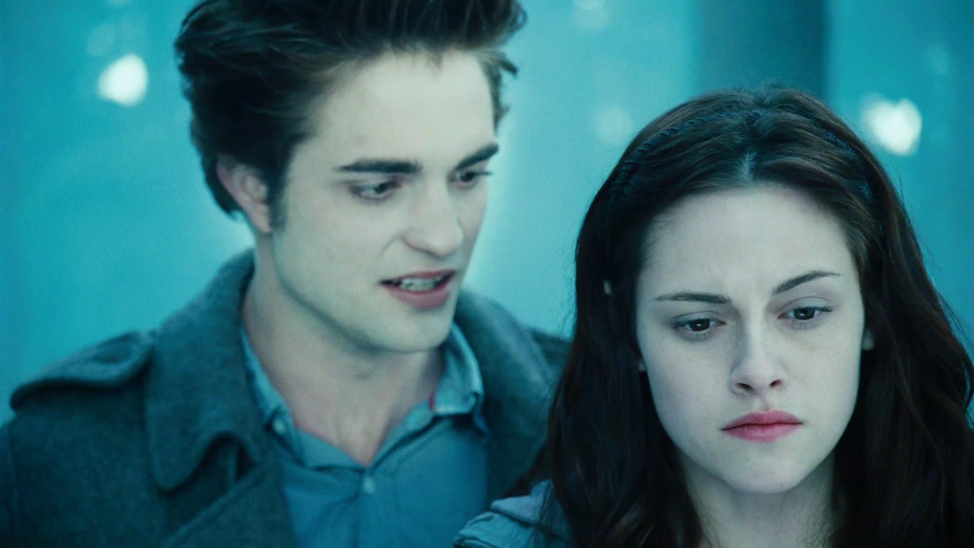 TwilightTrailer0074.jpg