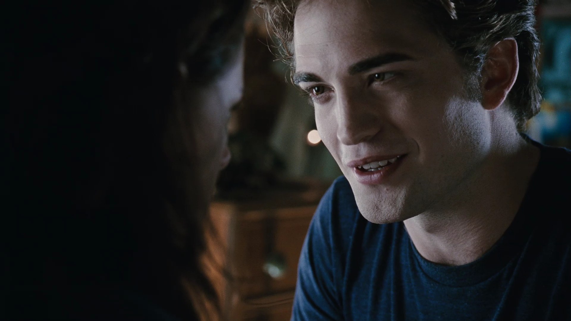 TwilightTrailer0089.jpg
