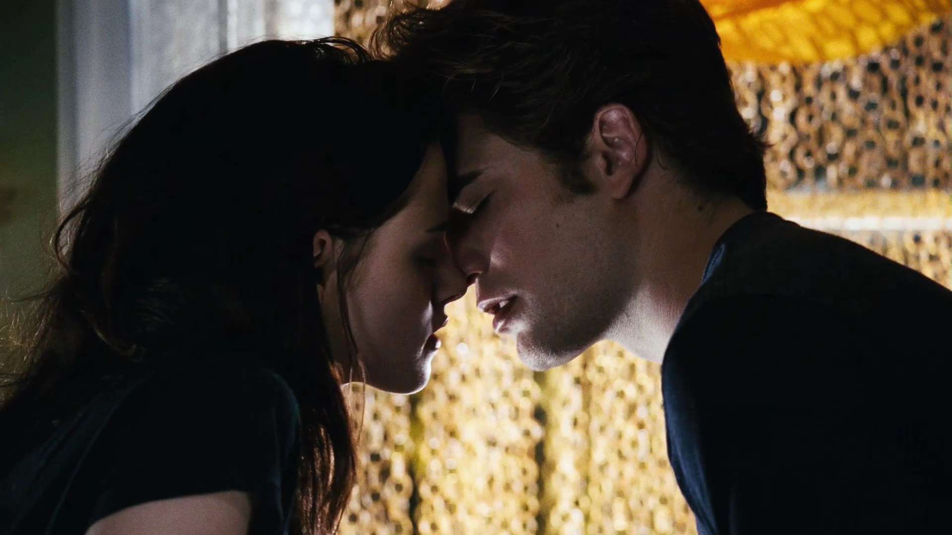 TwilightTrailer0092.jpg
