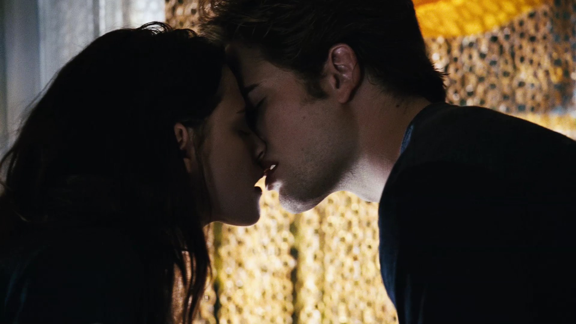 TwilightTrailer0095.jpg
