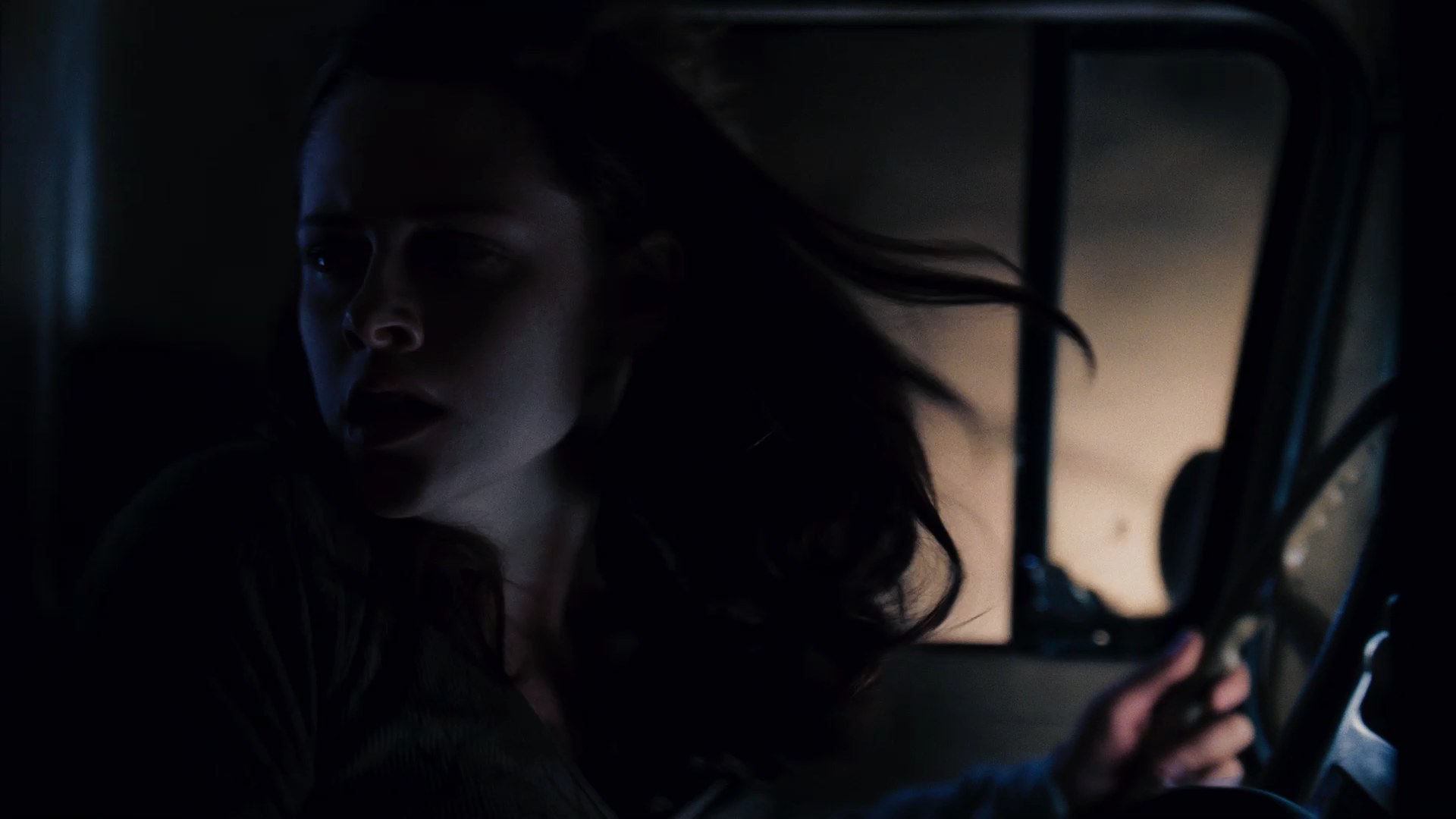 TwilightTrailer0144.jpg