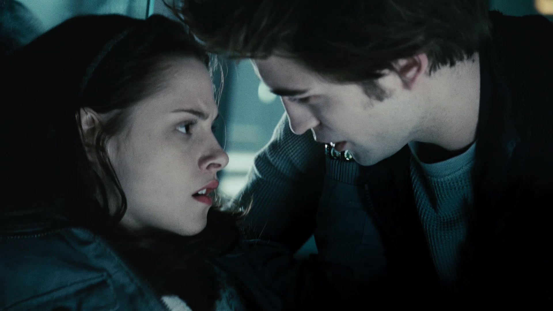 TwilightTrailer0147.jpg