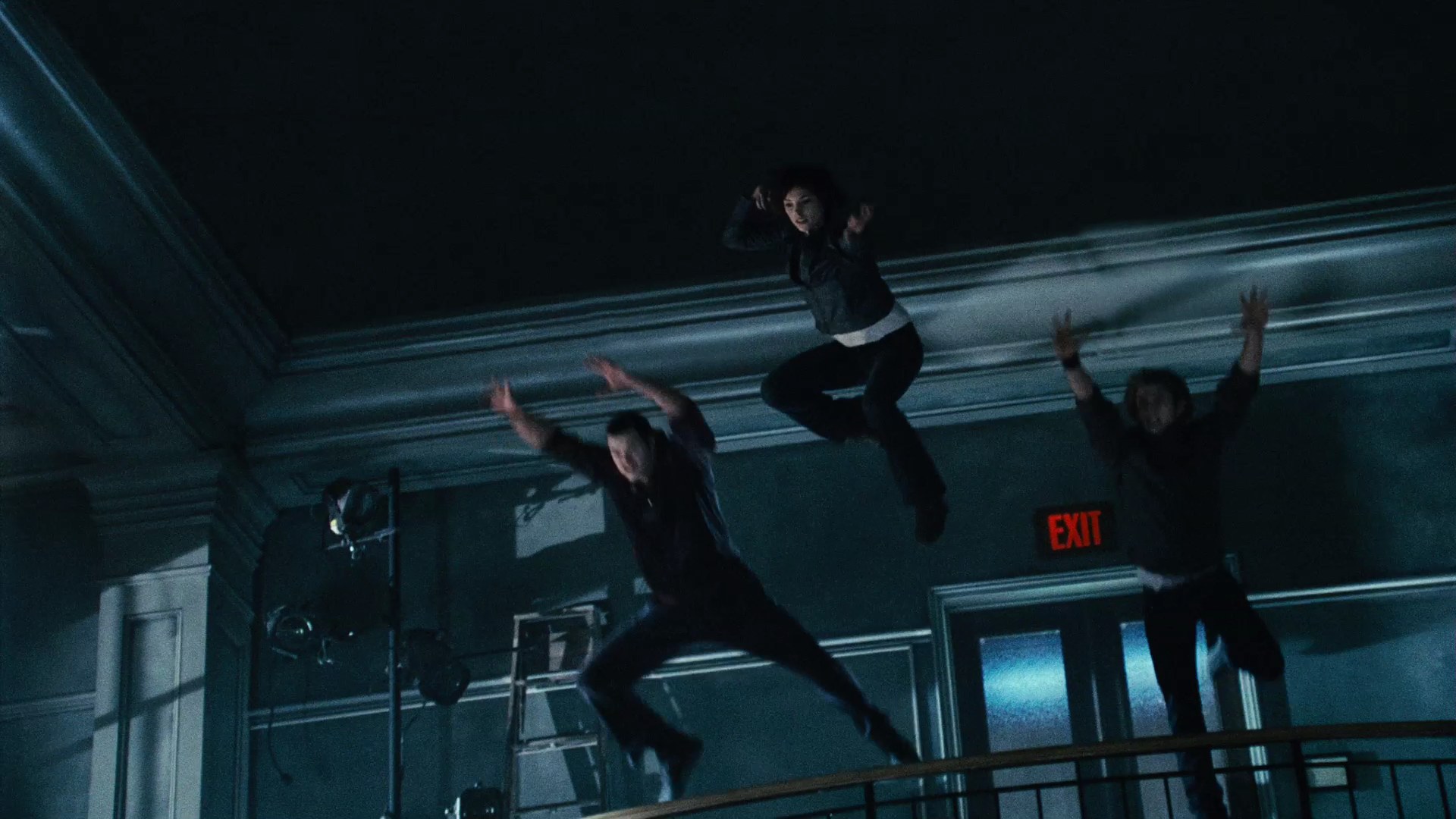 TwilightTrailer0149.jpg