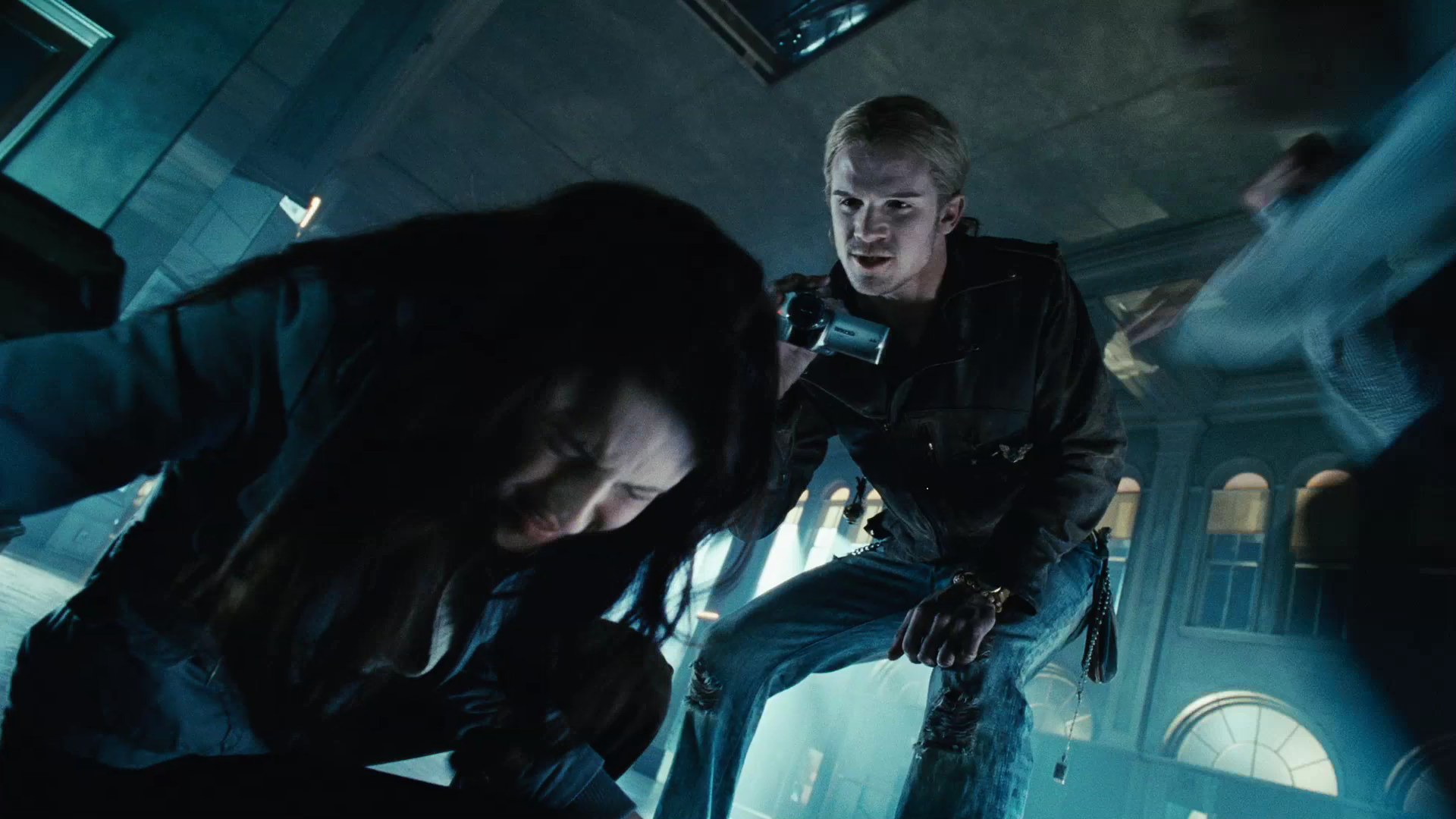 TwilightTrailer0155.jpg