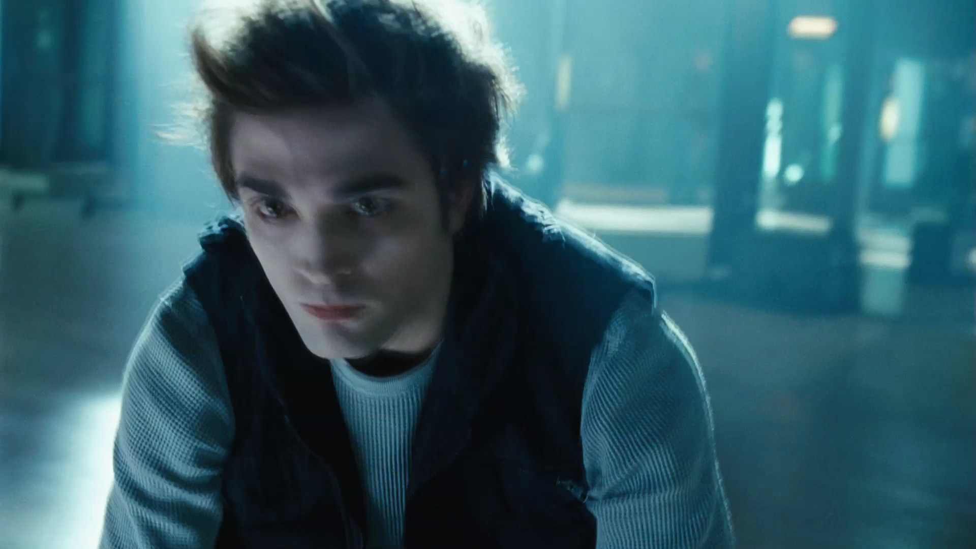 TwilightTrailer0161.jpg