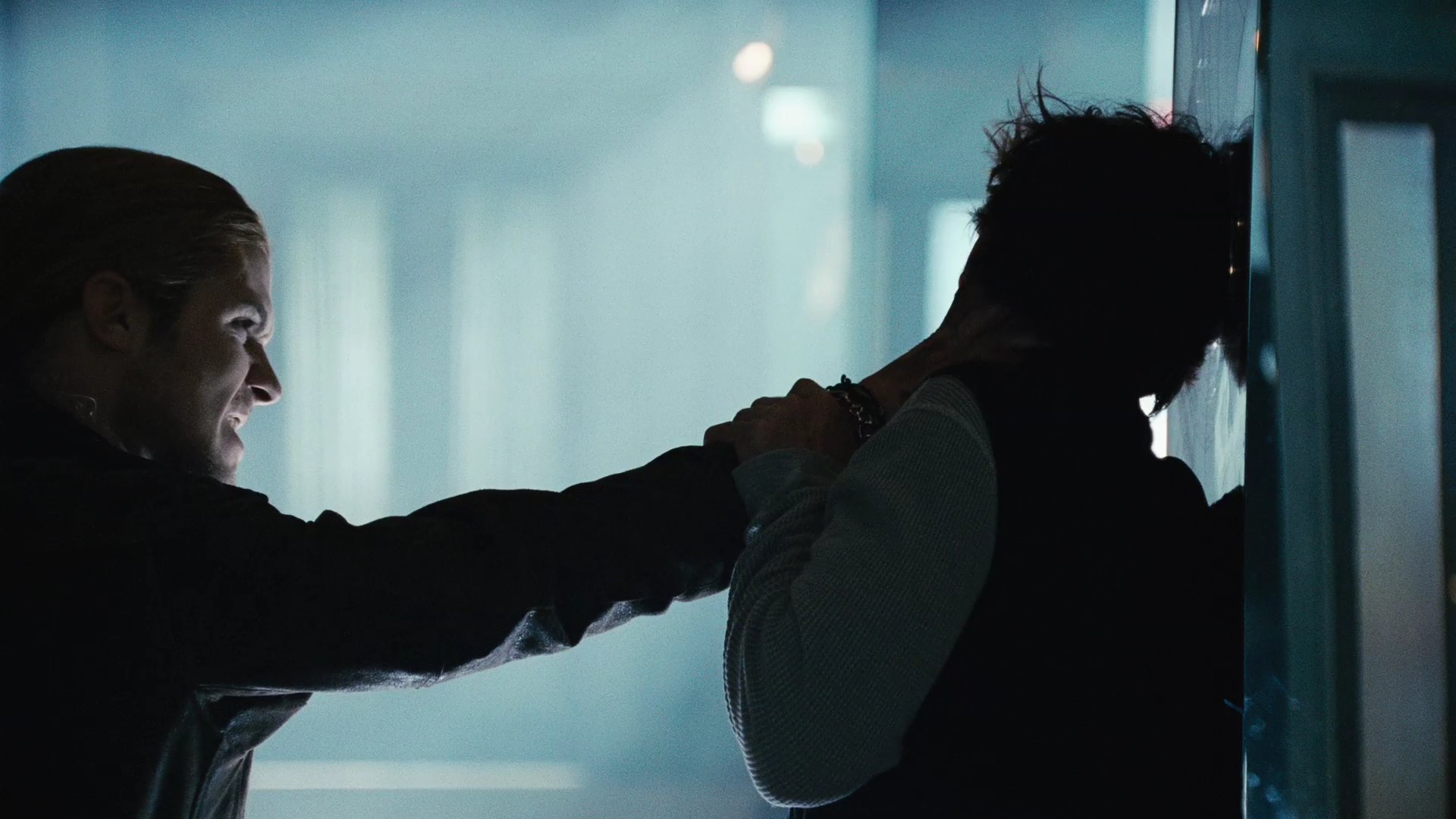 TwilightTrailer0167.jpg