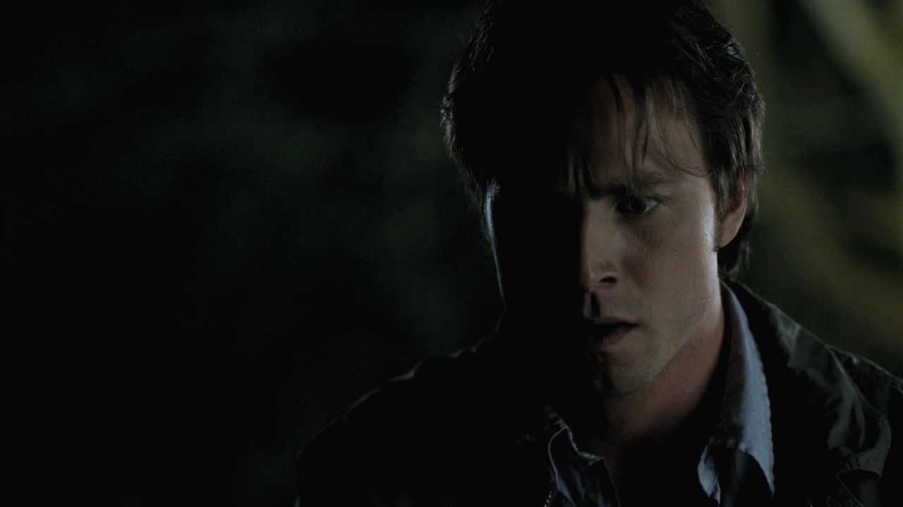 101VampireDiaries0026.jpg