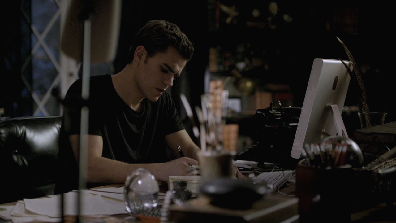 101VampireDiaries0470.jpg