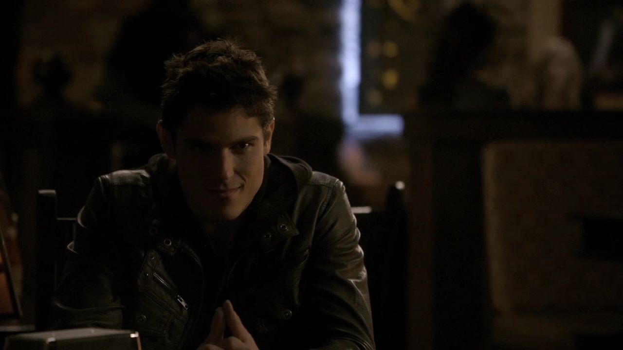 113VampireDiaries1101.jpg