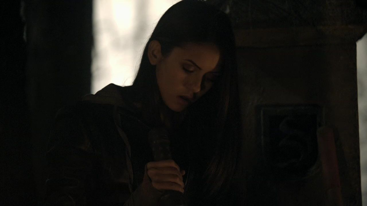 113VampireDiaries1126.jpg