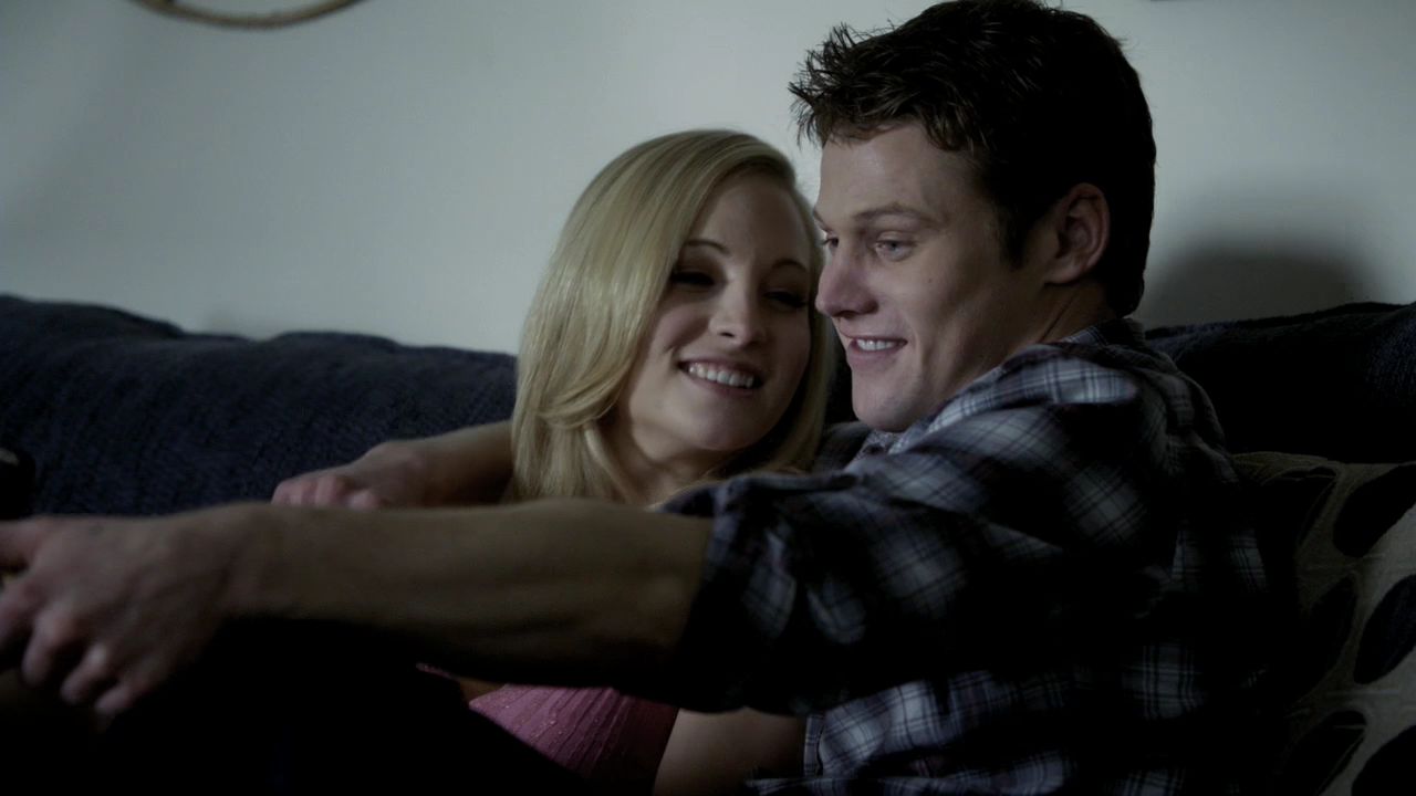 115VampireDiaries0301.jpg