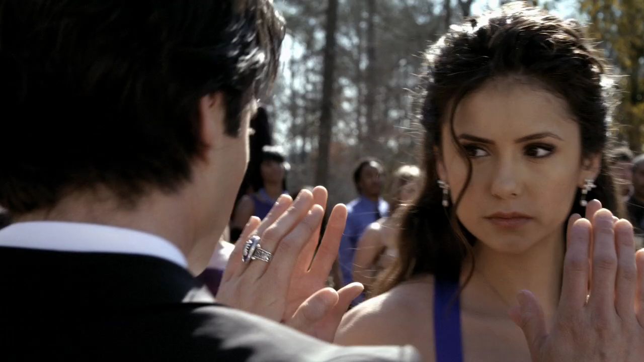 119VampireDiaries1210.jpg