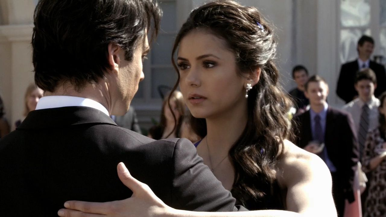 119VampireDiaries1226.jpg