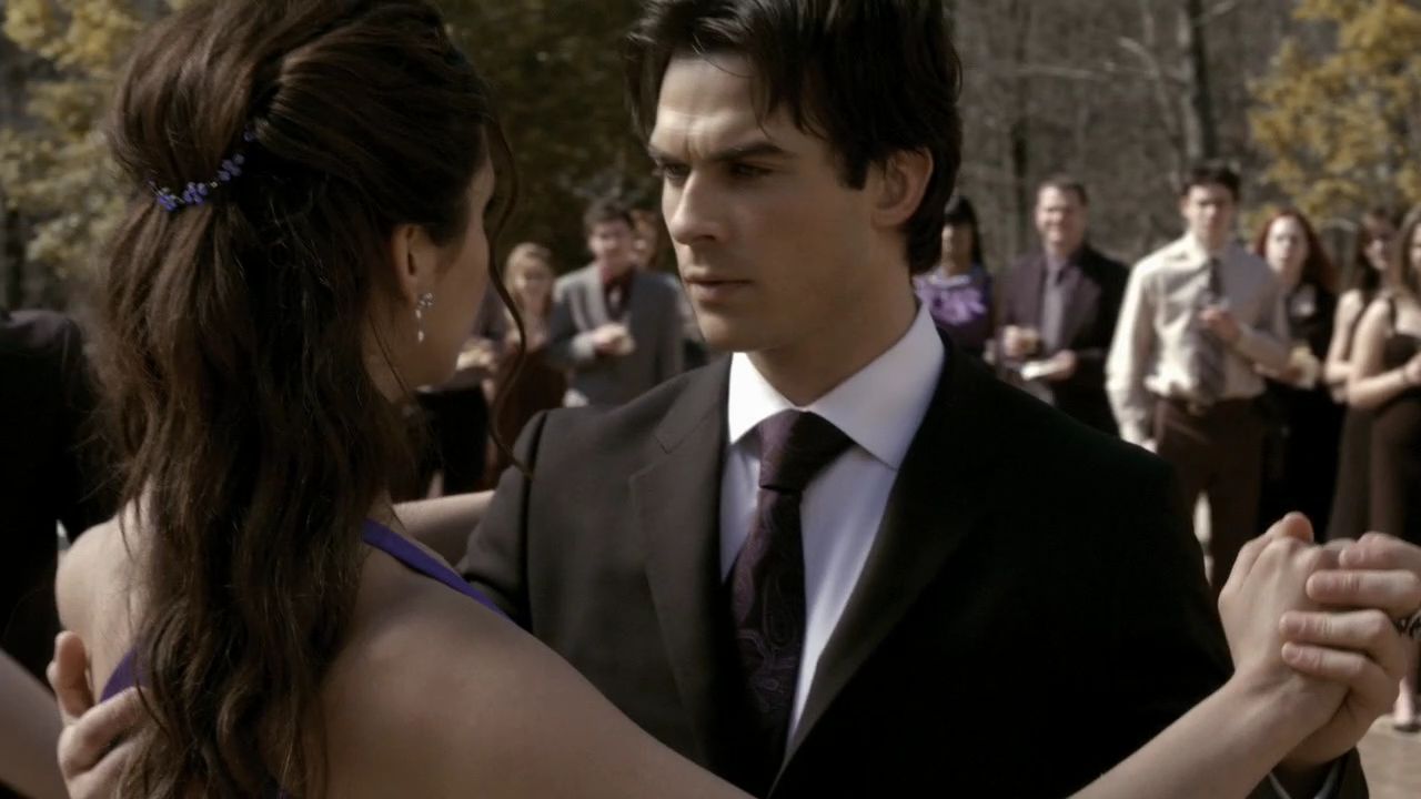 119VampireDiaries1228.jpg