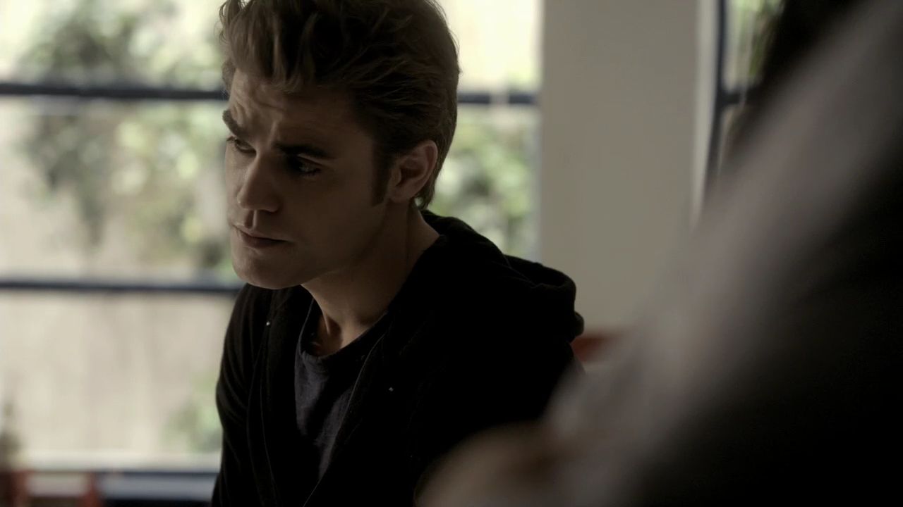 121VampireDiaries0327.jpg