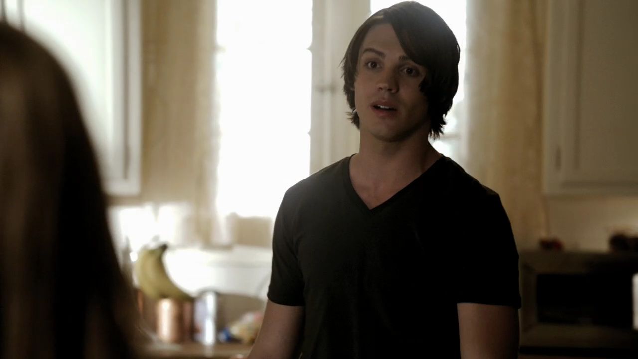 121VampireDiaries0558.jpg