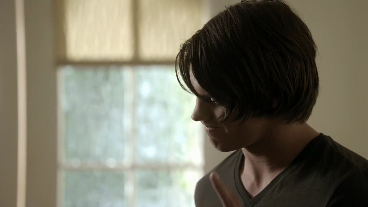 121VampireDiaries0564.jpg