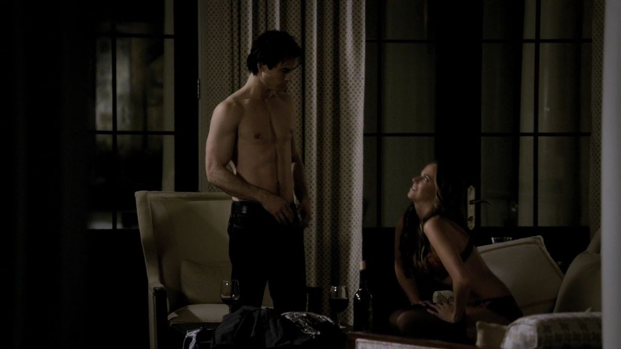121VampireDiaries0610.jpg