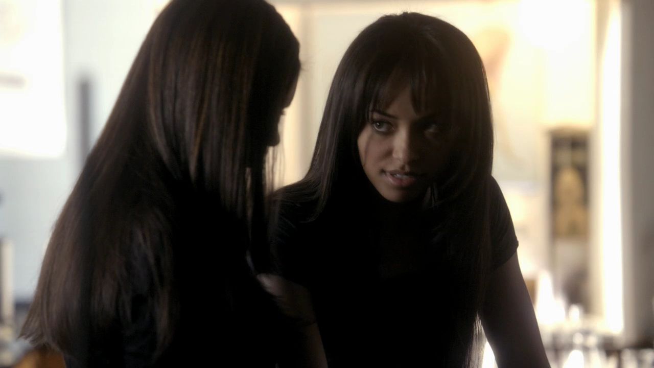 121VampireDiaries0796.jpg