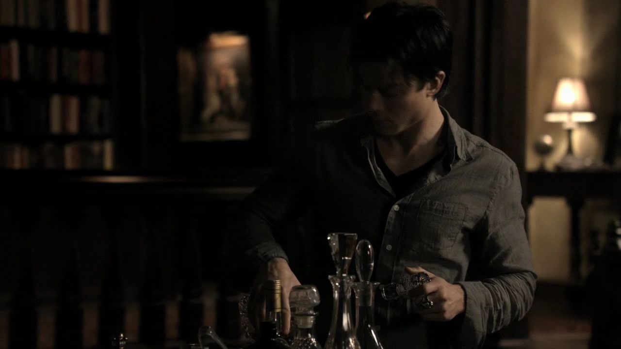 121VampireDiaries1505.jpg
