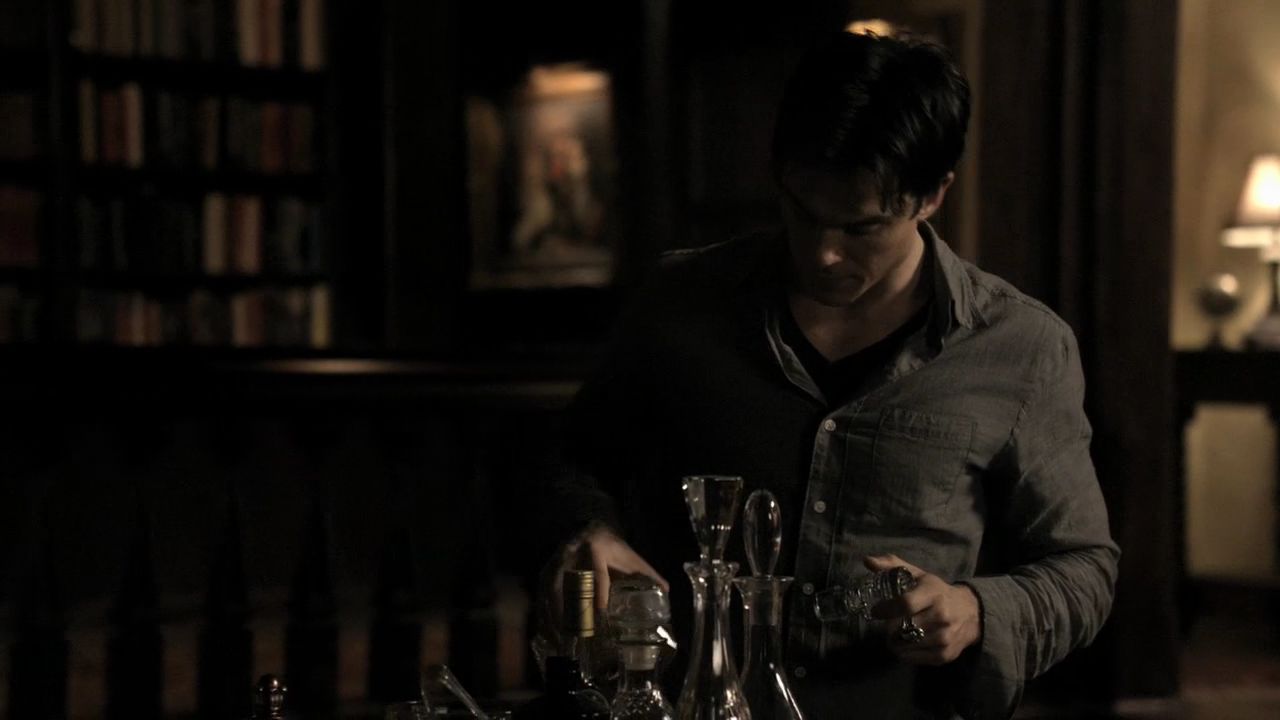 121VampireDiaries1506.jpg