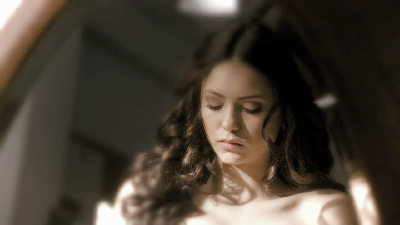 122VampireDiaries0015.jpg