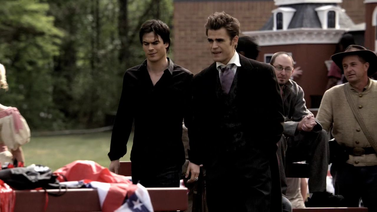 122VampireDiaries0037.jpg