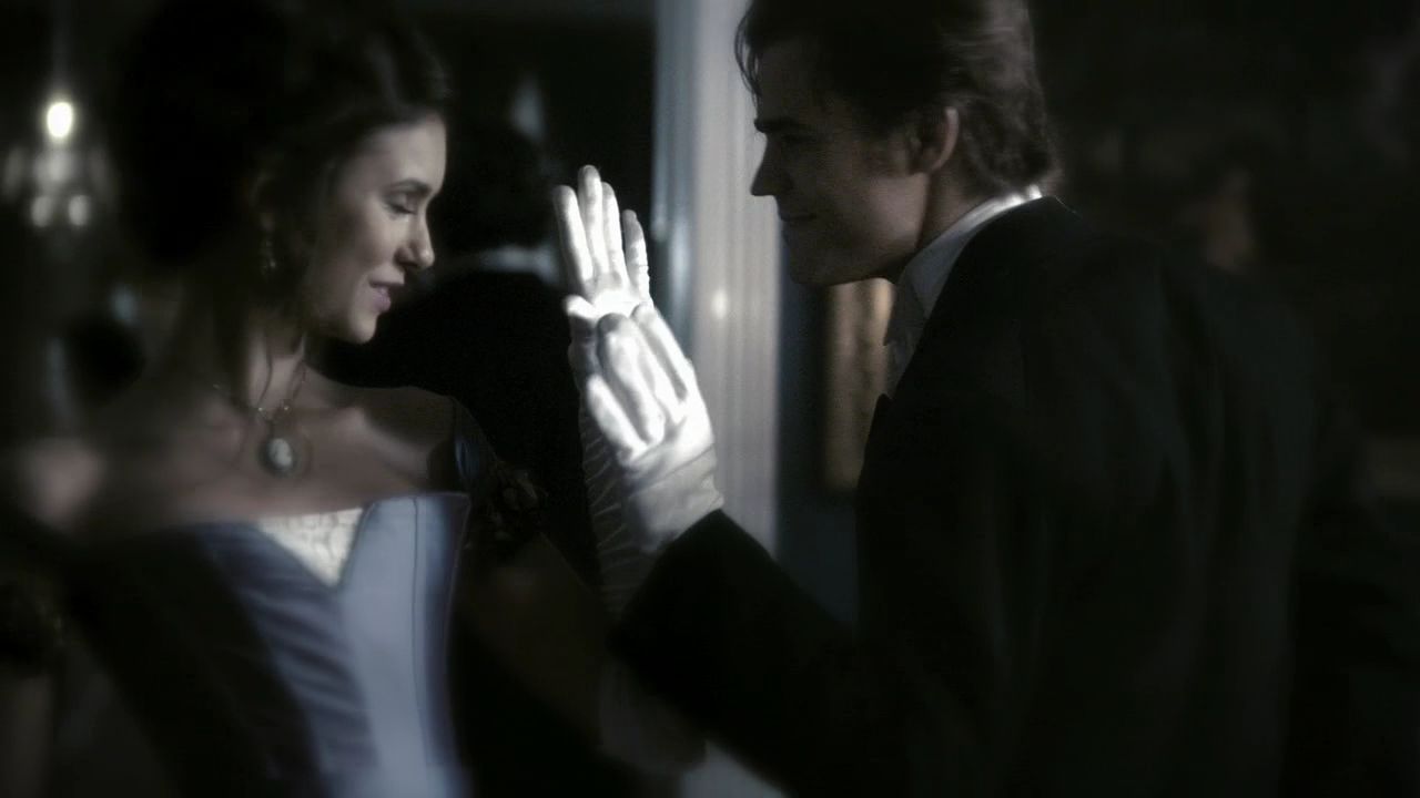 204VampireDiaries0008.jpg