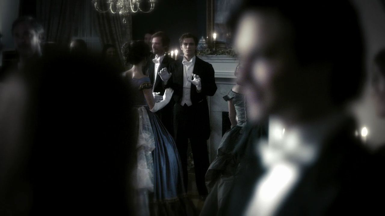 204VampireDiaries0021.jpg