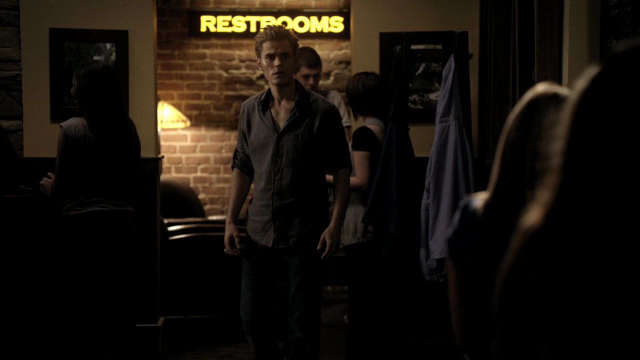 204VampireDiaries0047.jpg