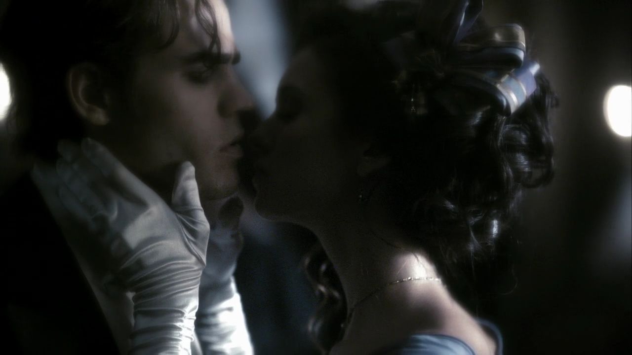 204VampireDiaries0112.jpg