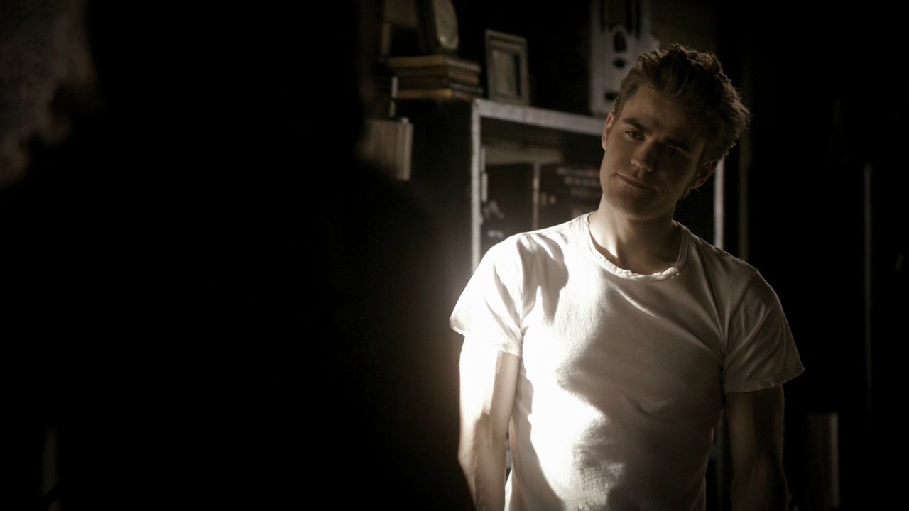 204VampireDiaries0154.jpg