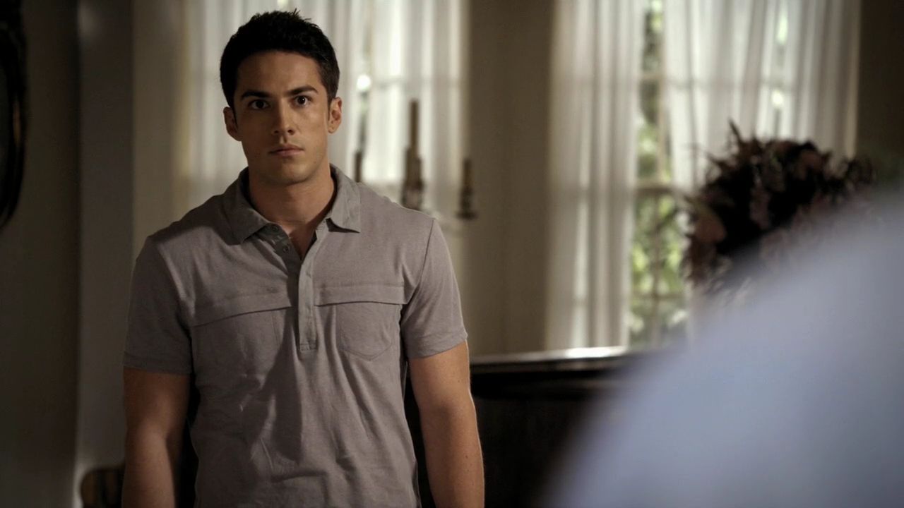204VampireDiaries0235.jpg