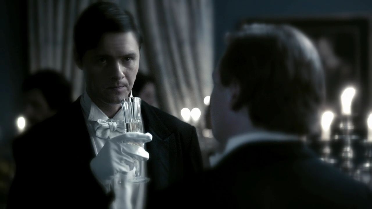 204VampireDiaries0359.jpg