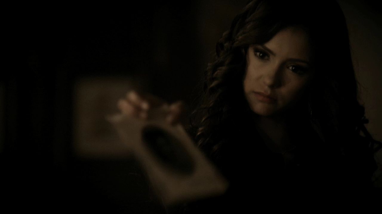 204VampireDiaries0390.jpg
