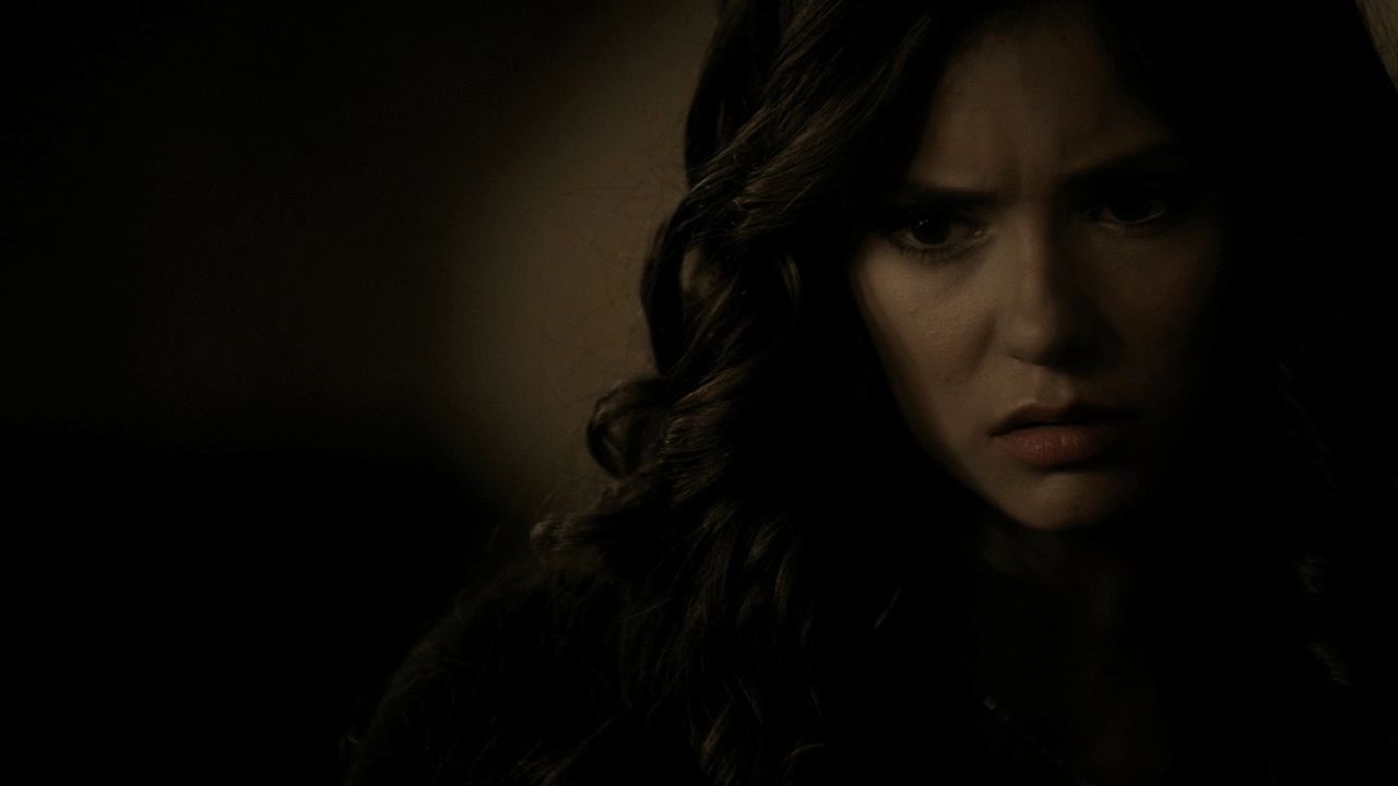 204VampireDiaries0402.jpg