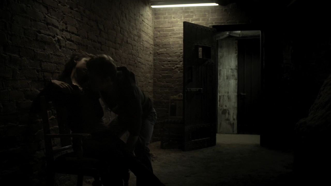 204VampireDiaries0452.jpg