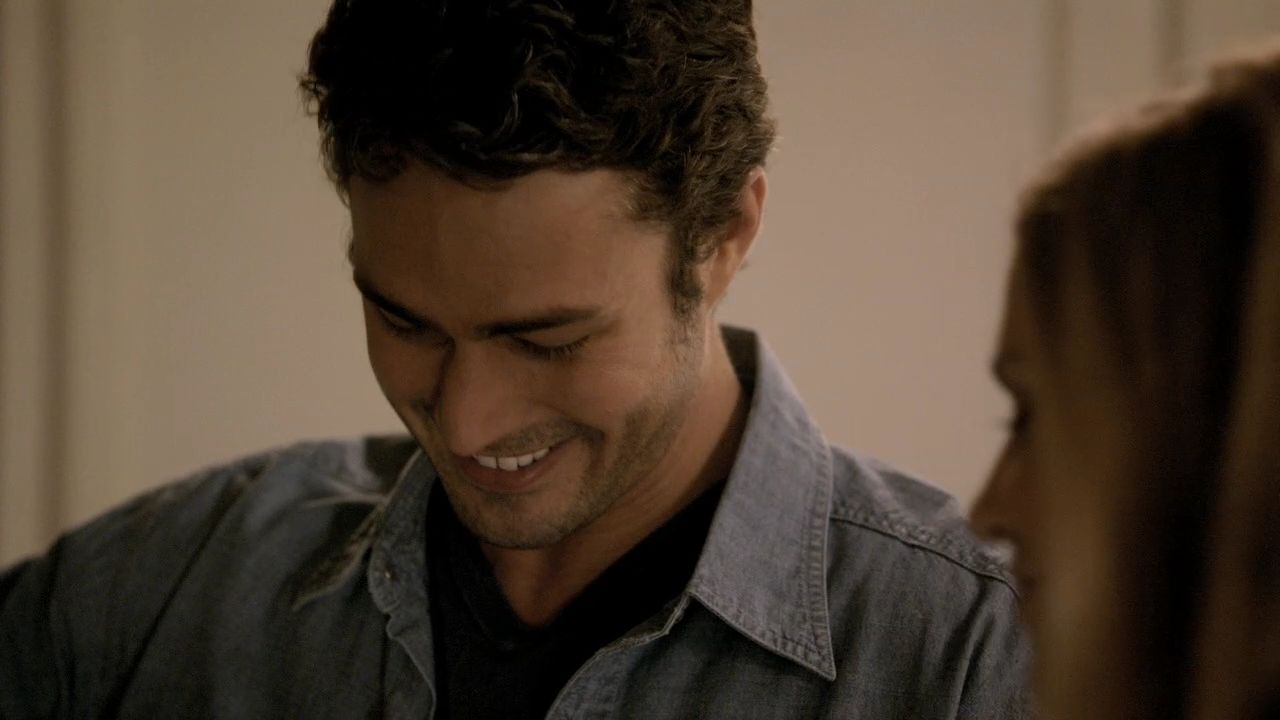 204VampireDiaries0612.jpg
