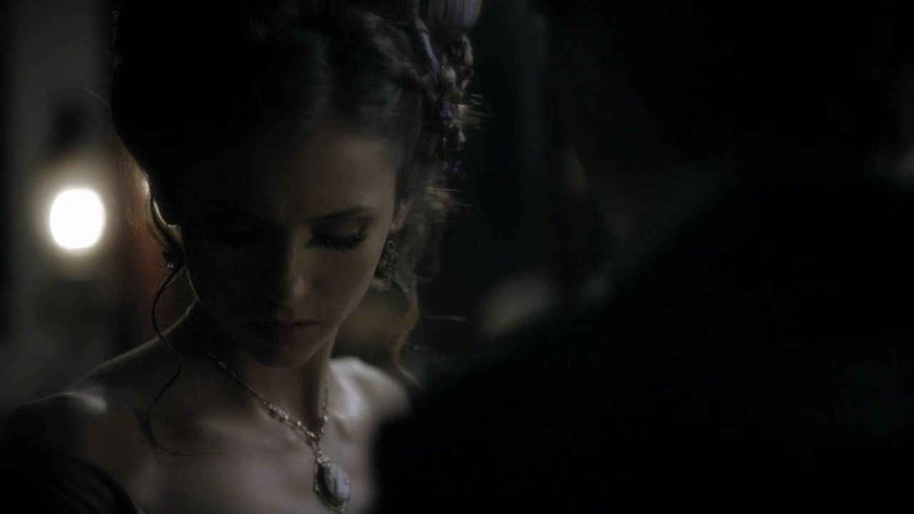 204VampireDiaries0811.jpg