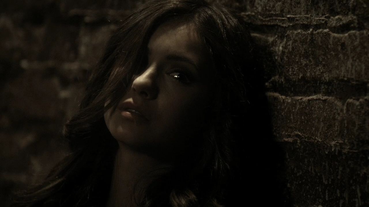 204VampireDiaries0841.jpg