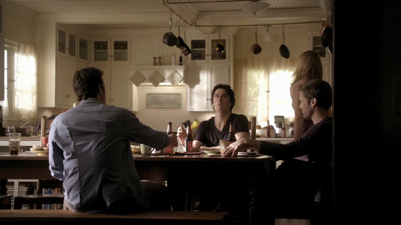 204VampireDiaries0979.jpg