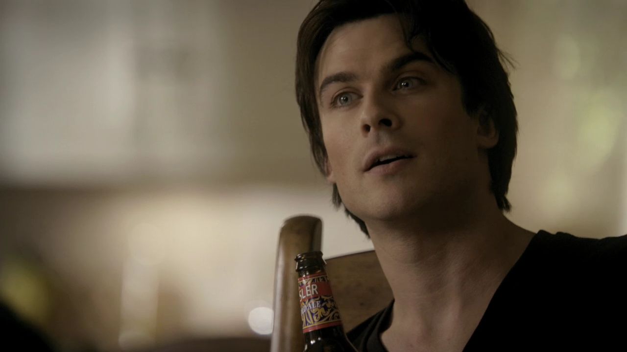 204VampireDiaries0988.jpg